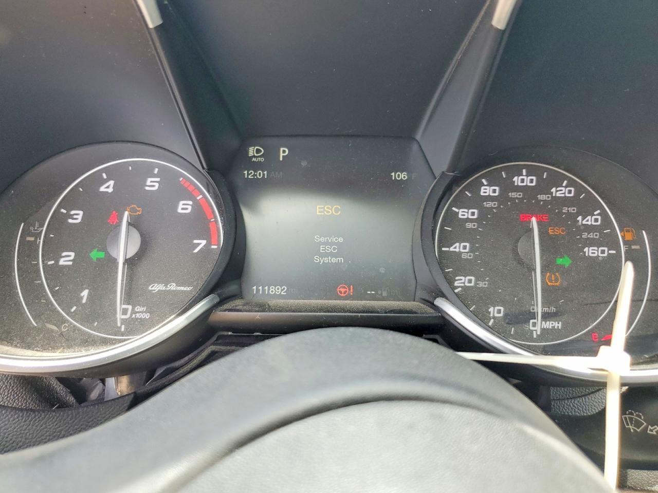 2017 Alfa Romeo Giulia Ti - zdjęcie 9