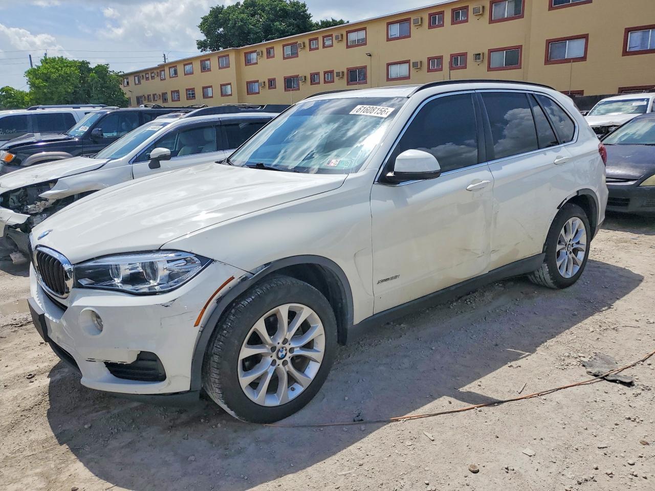 2016 BMW X5 xDrive35I - zdjęcie główne