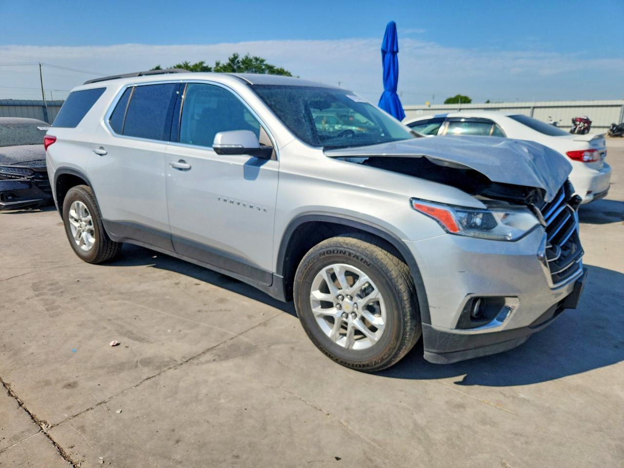2021 Chevrolet Traverse Lt - zdjęcie 4