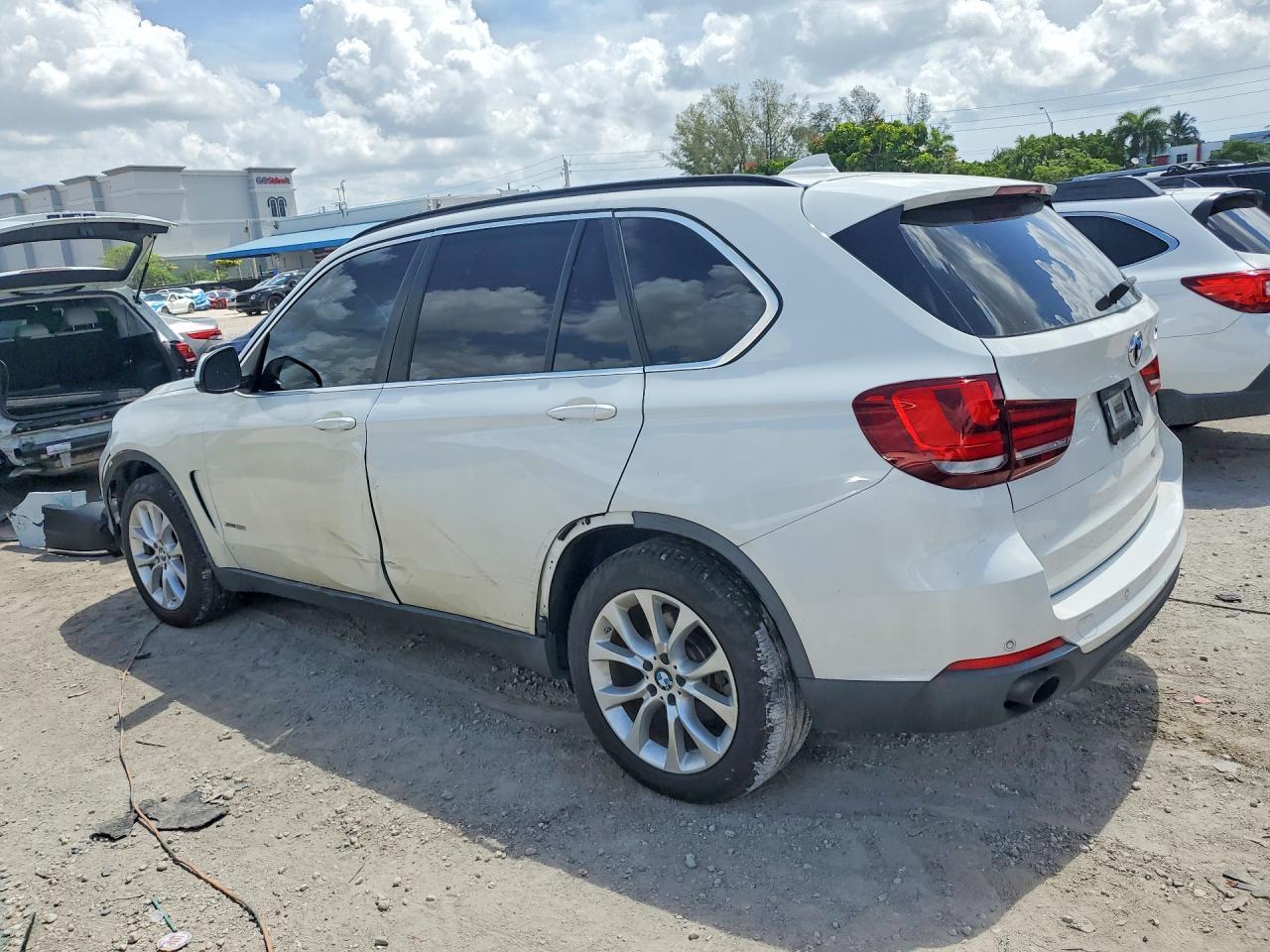 2016 BMW X5 xDrive35I - zdjęcie 2