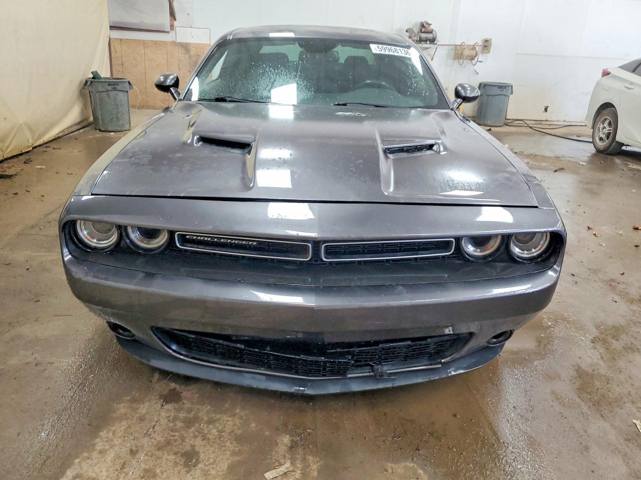 2015 Dodge Challenger Sxt - zdjęcie 5