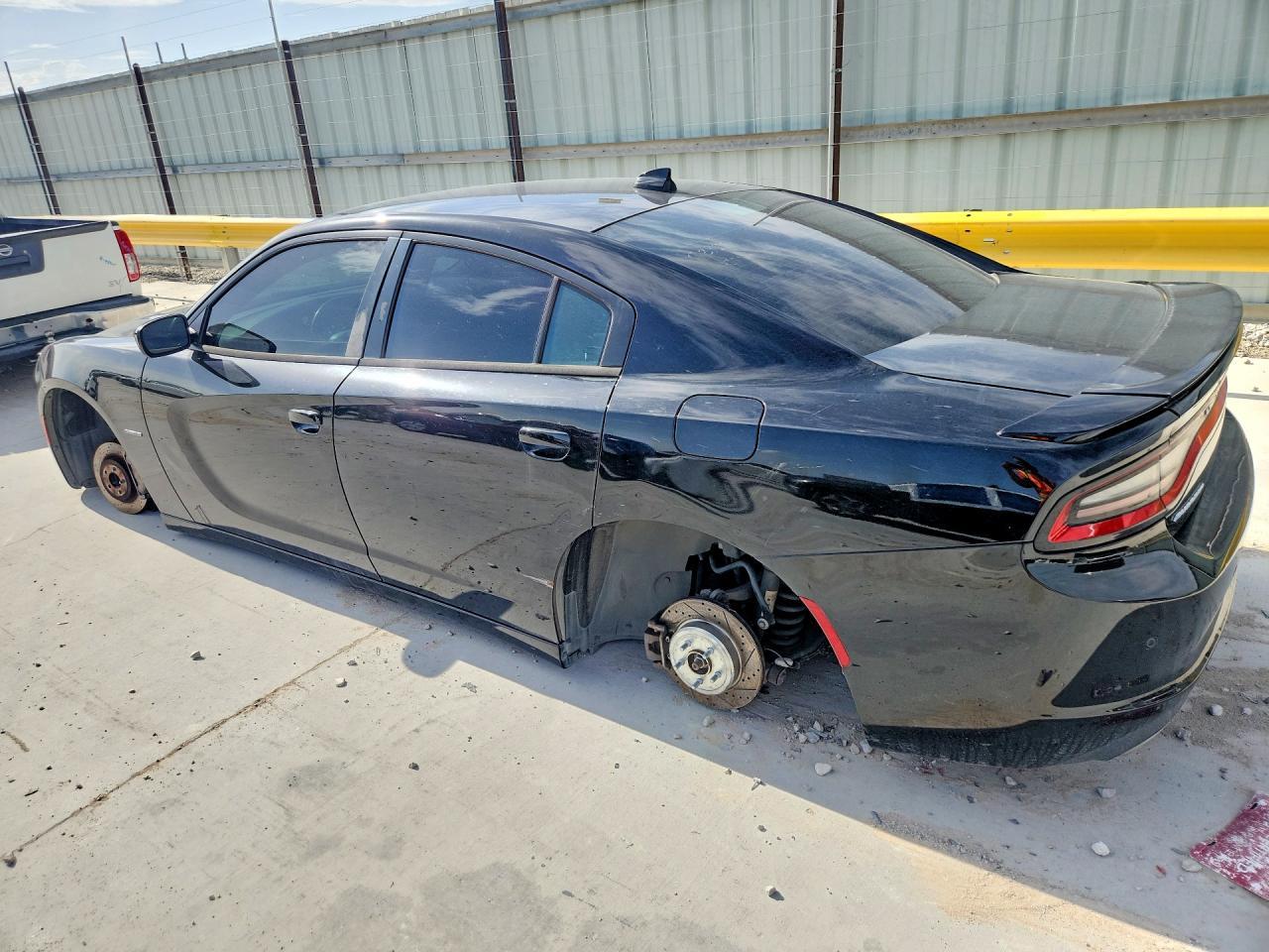 2018 Dodge Charger R/T - zdjęcie 2