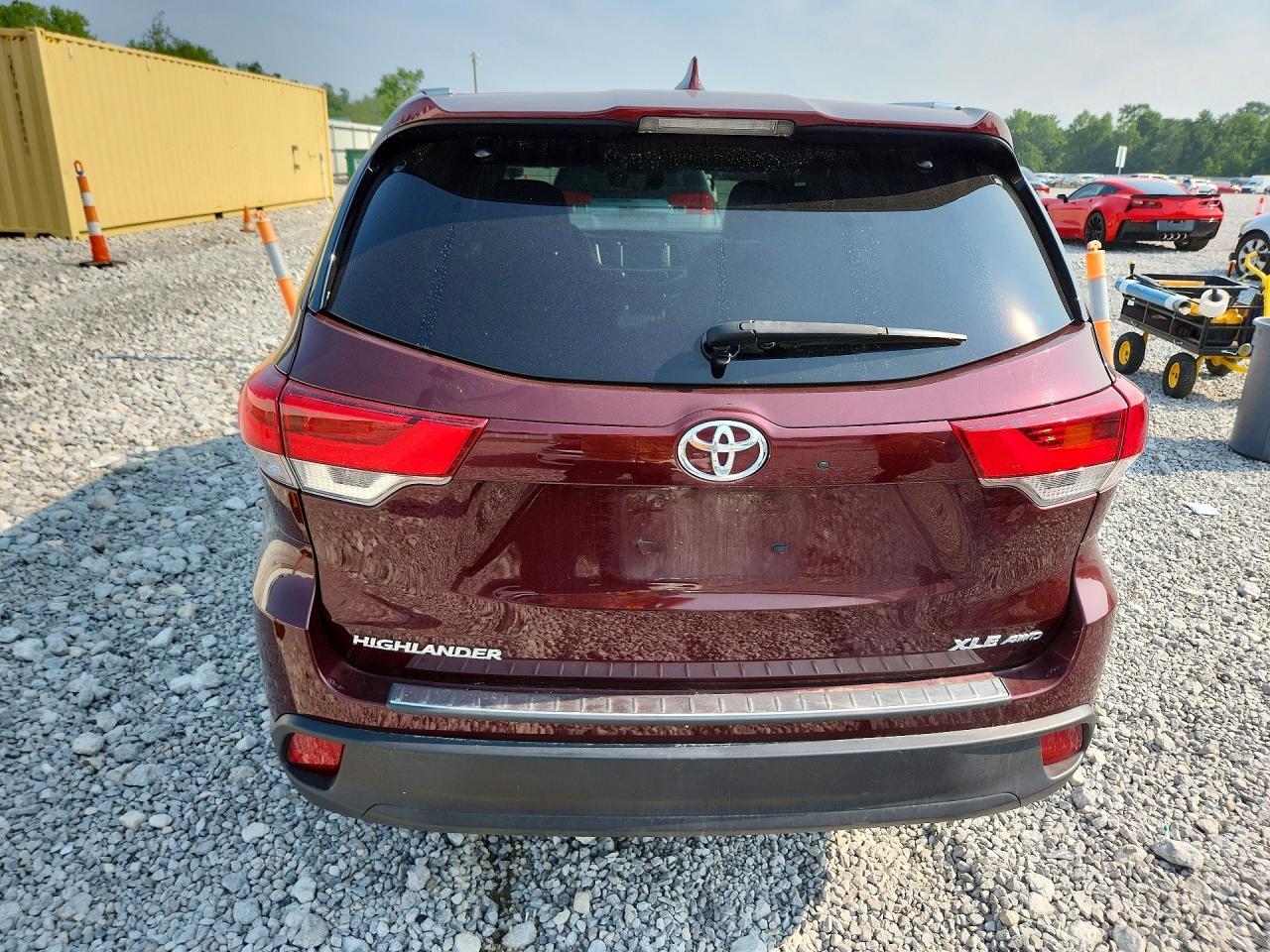 2019 Toyota Highlander Xle - zdjęcie 6
