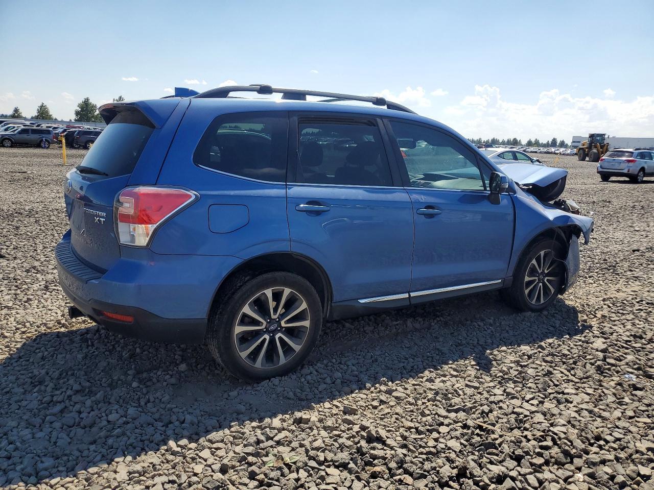 2017 Subaru Forester 2.0Xt Touring - zdjęcie 3