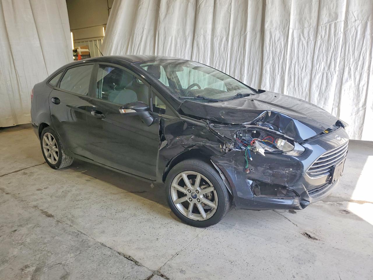 2017 Ford Fiesta Se - zdjęcie 4