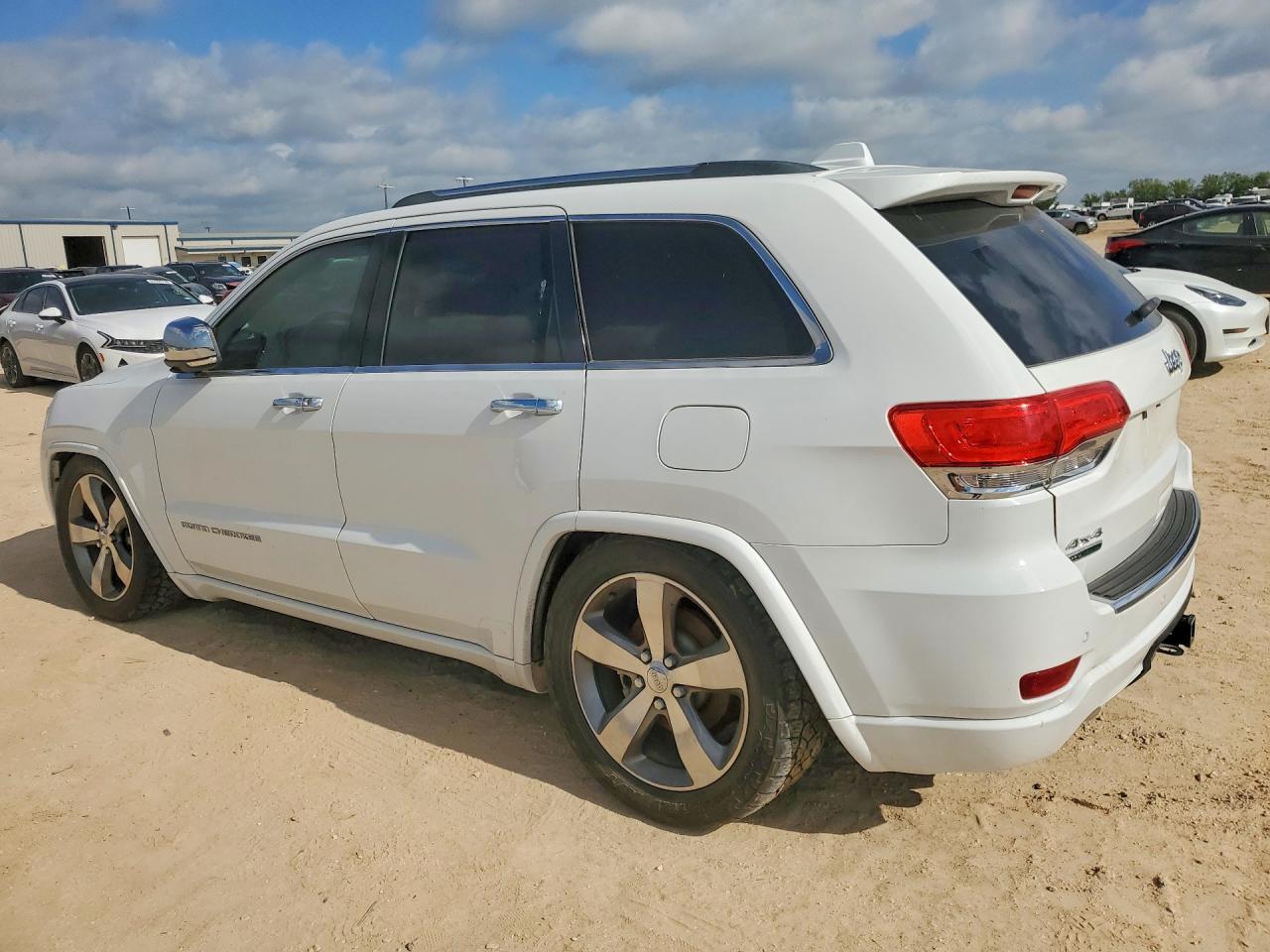 2014 Jeep Grand Cherokee Overland - zdjęcie 2