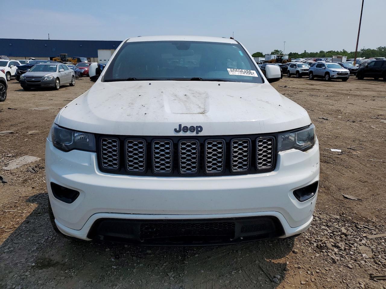 2021 Jeep Grand Cherokee Laredo - zdjęcie 5