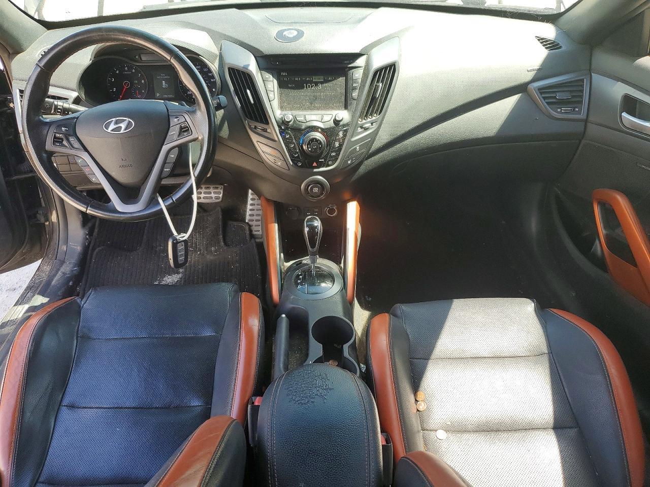 2016 Hyundai Veloster Turbo - zdjęcie 8