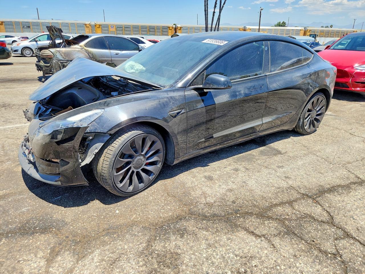 2021 Tesl Model 3 - zdjęcie główne