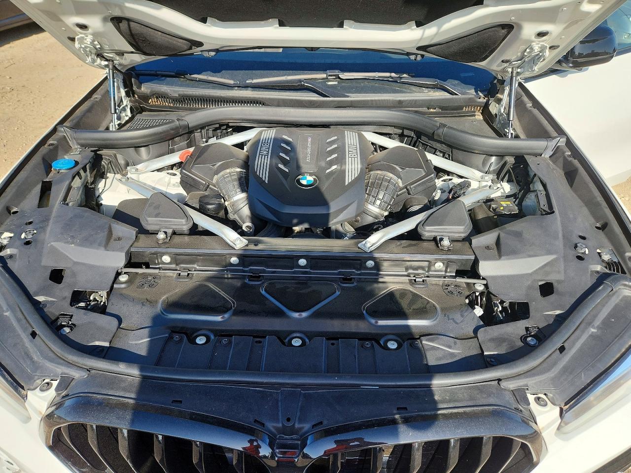 2021 BMW X6 M50I - zdjęcie 11