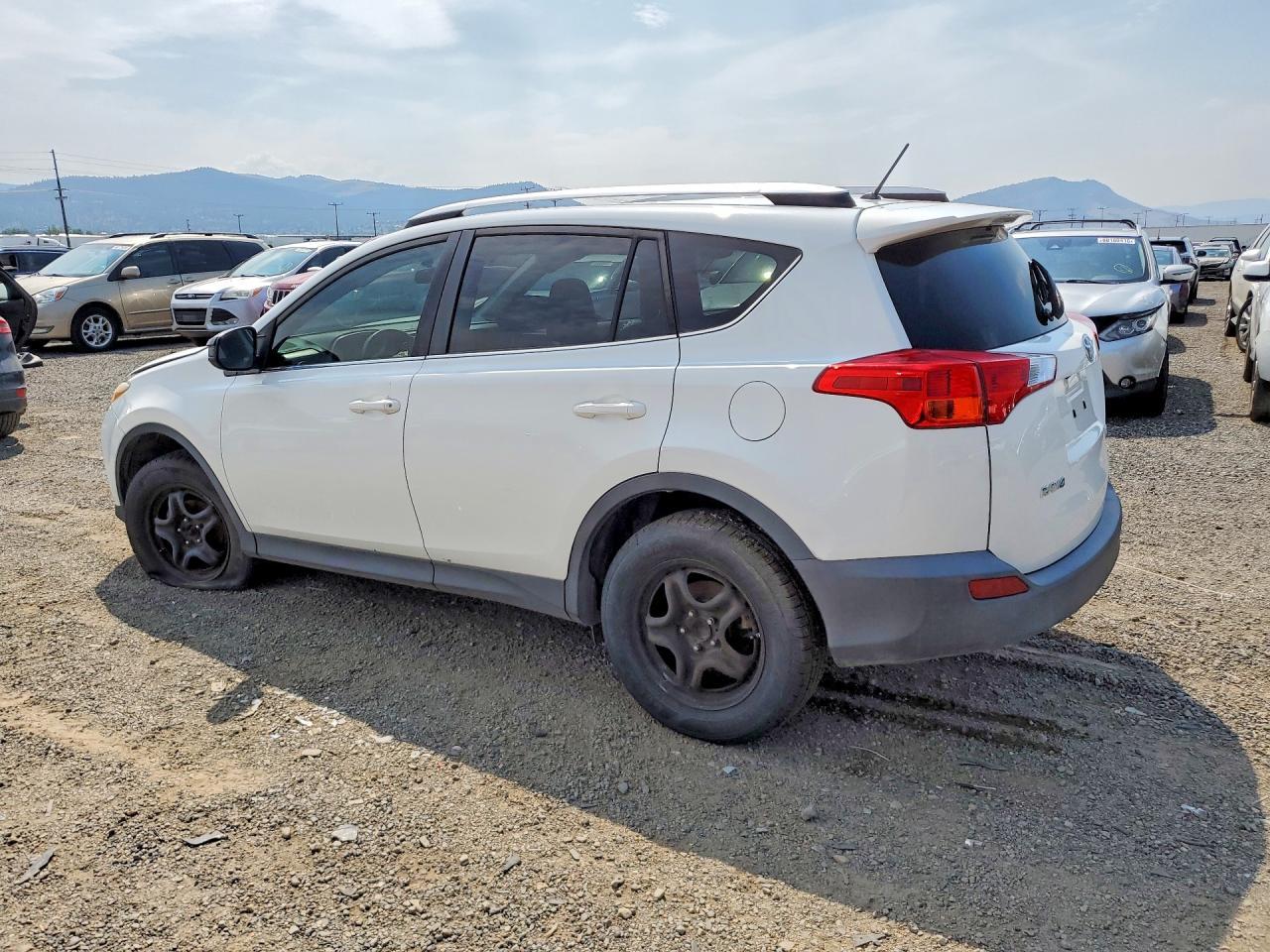 2015 Toyota Rav4 Le - zdjęcie 2