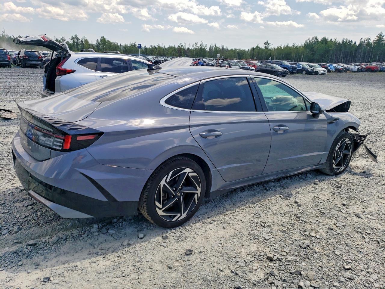 2024 Hyundai Sonata Preferred-Trend - zdjęcie 3