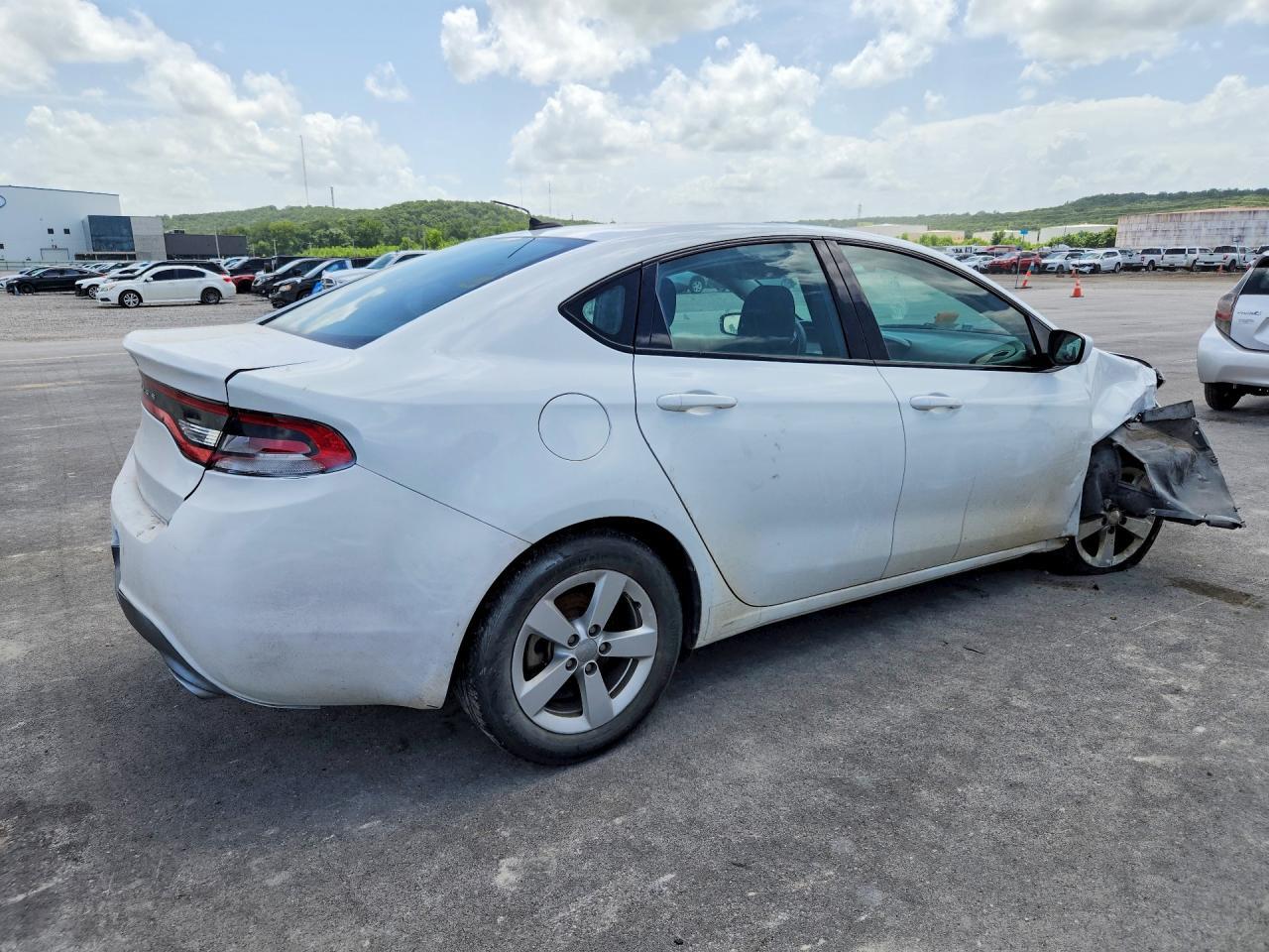 2015 Dodge Dart Sxt - zdjęcie 3