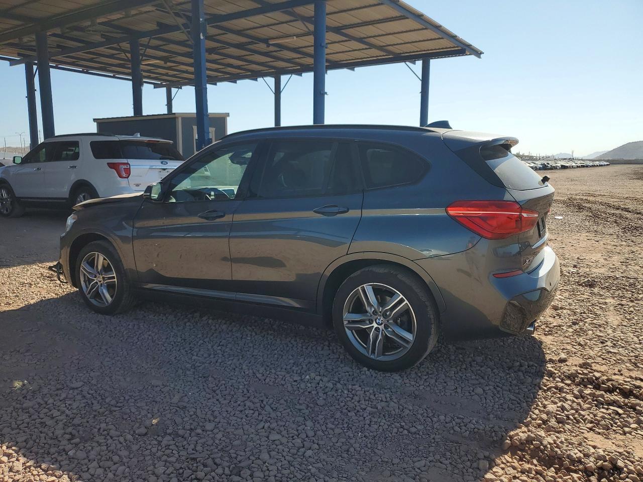 2018 BMW X1 xDrive28I - zdjęcie 2