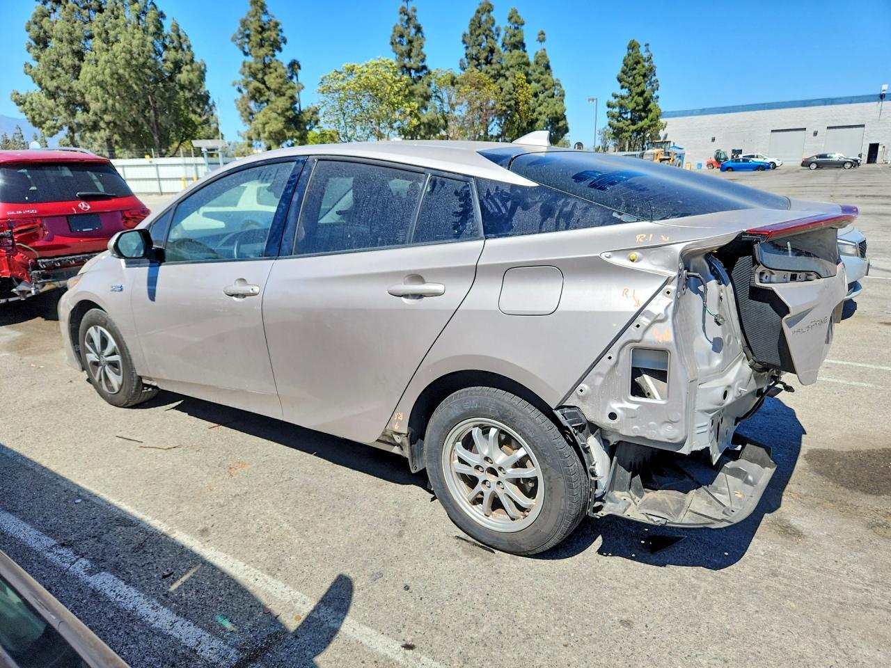 2019 Toyota Prius Prime Plus - zdjęcie 2