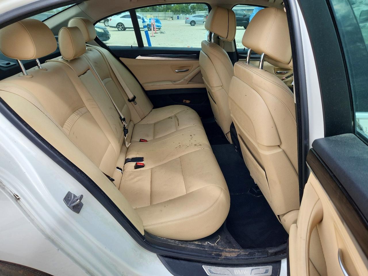 2016 BMW 535 I - zdjęcie 10