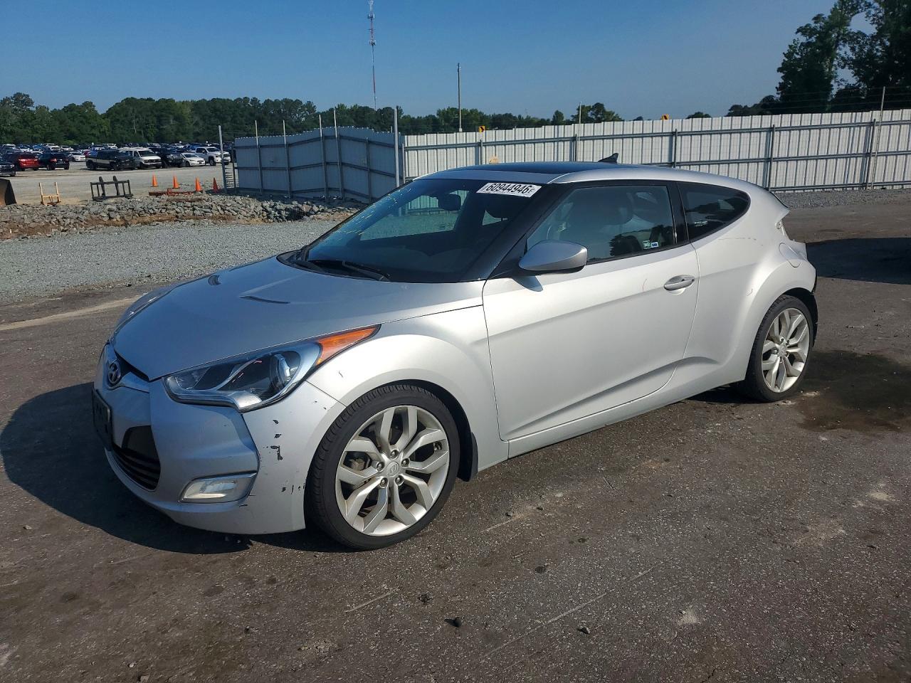 2013 Hyundai Veloster Base - zdjęcie główne