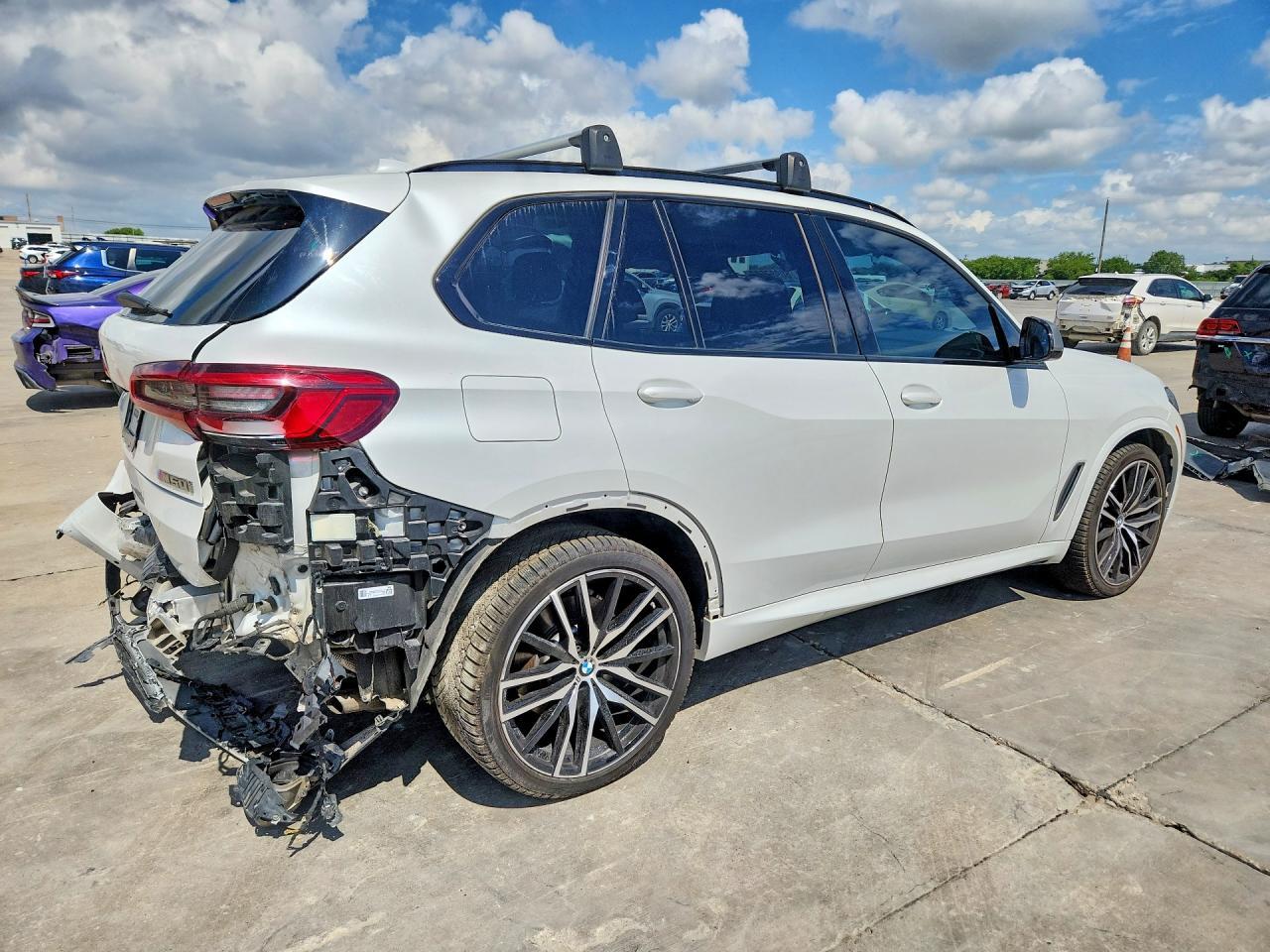 2020 BMW X5 M50I - zdjęcie 3
