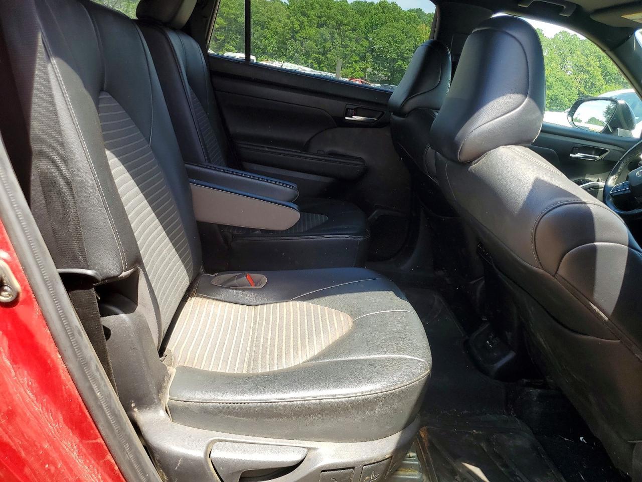 2021 Toyota Highlander Xse - zdjęcie 11