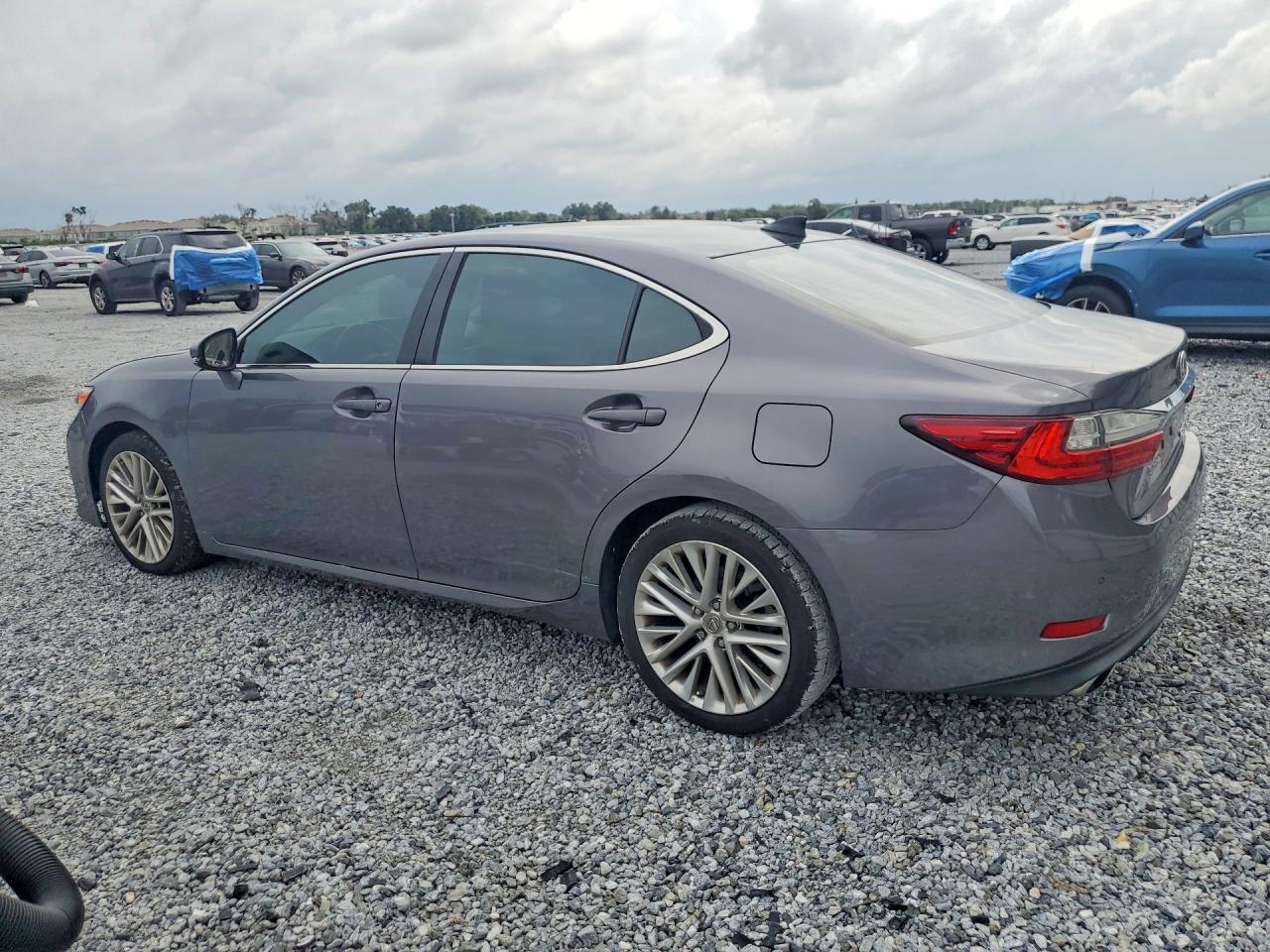 2016 Lexus Es 350 - zdjęcie 2