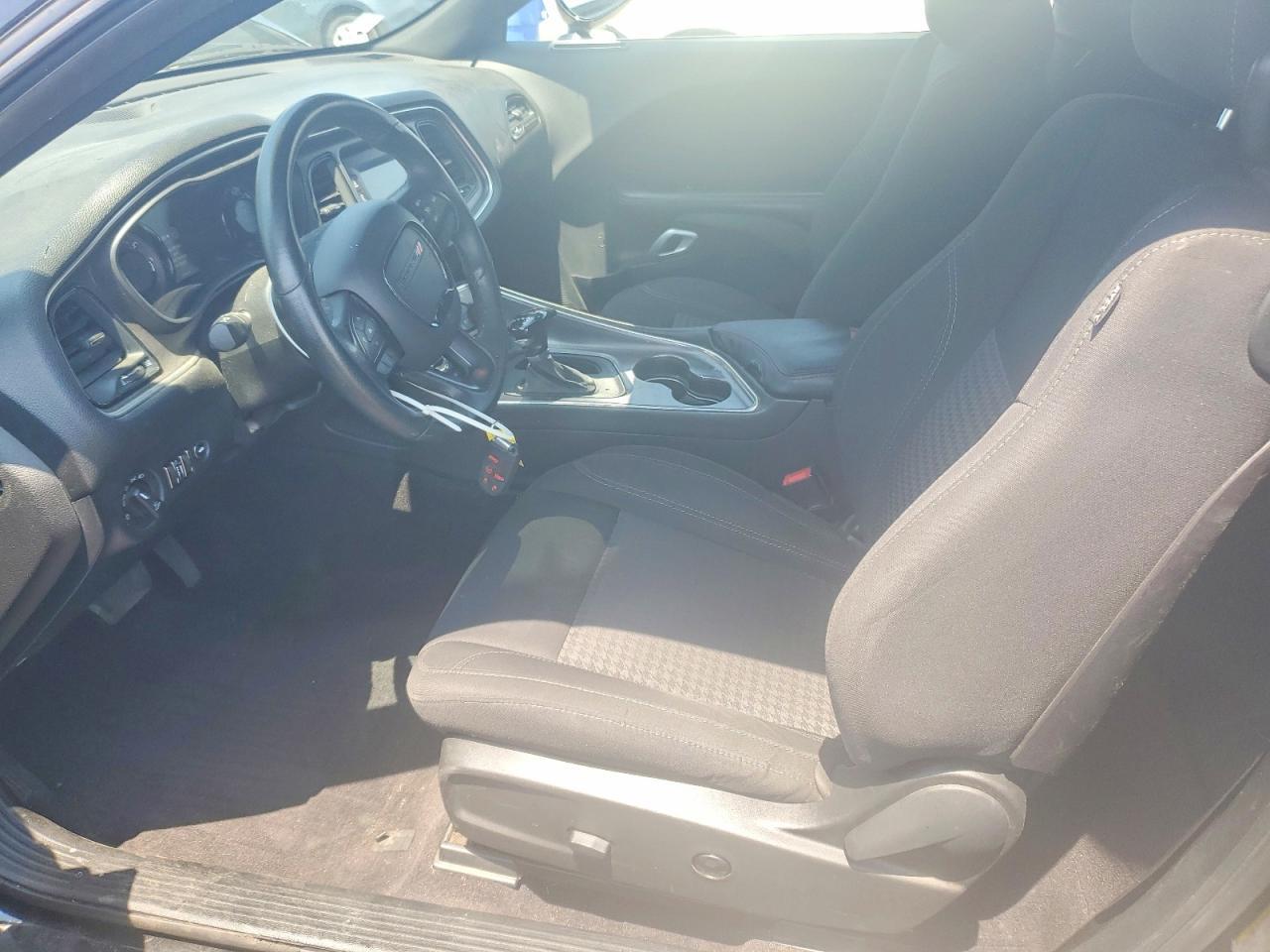 2016 Dodge Challenger Sxt - zdjęcie 7