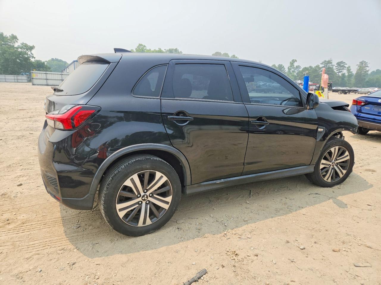 2020 Mitsubishi Outlander Sport Es - zdjęcie 3