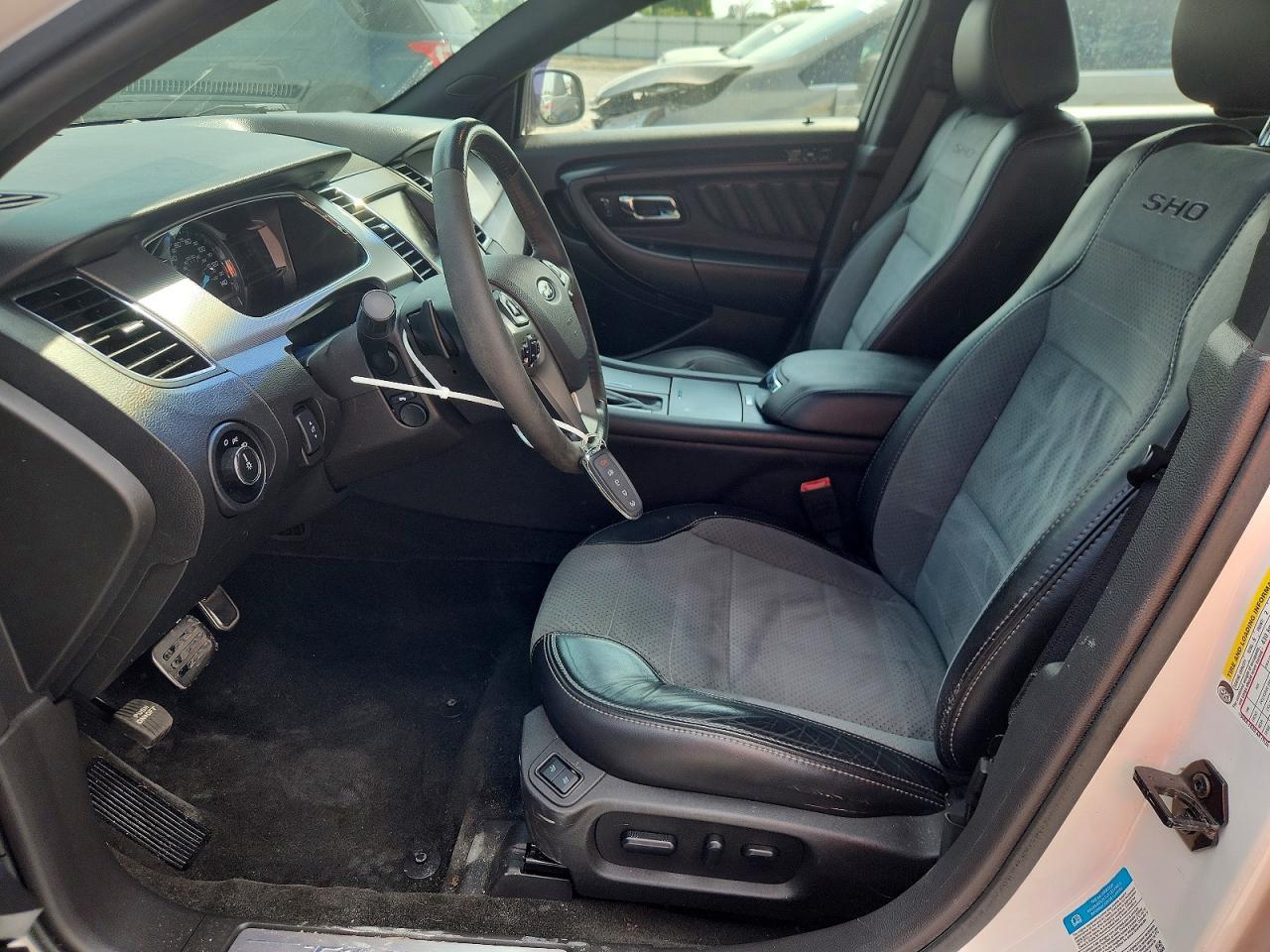 2015 Ford Taurus Sho - zdjęcie 7