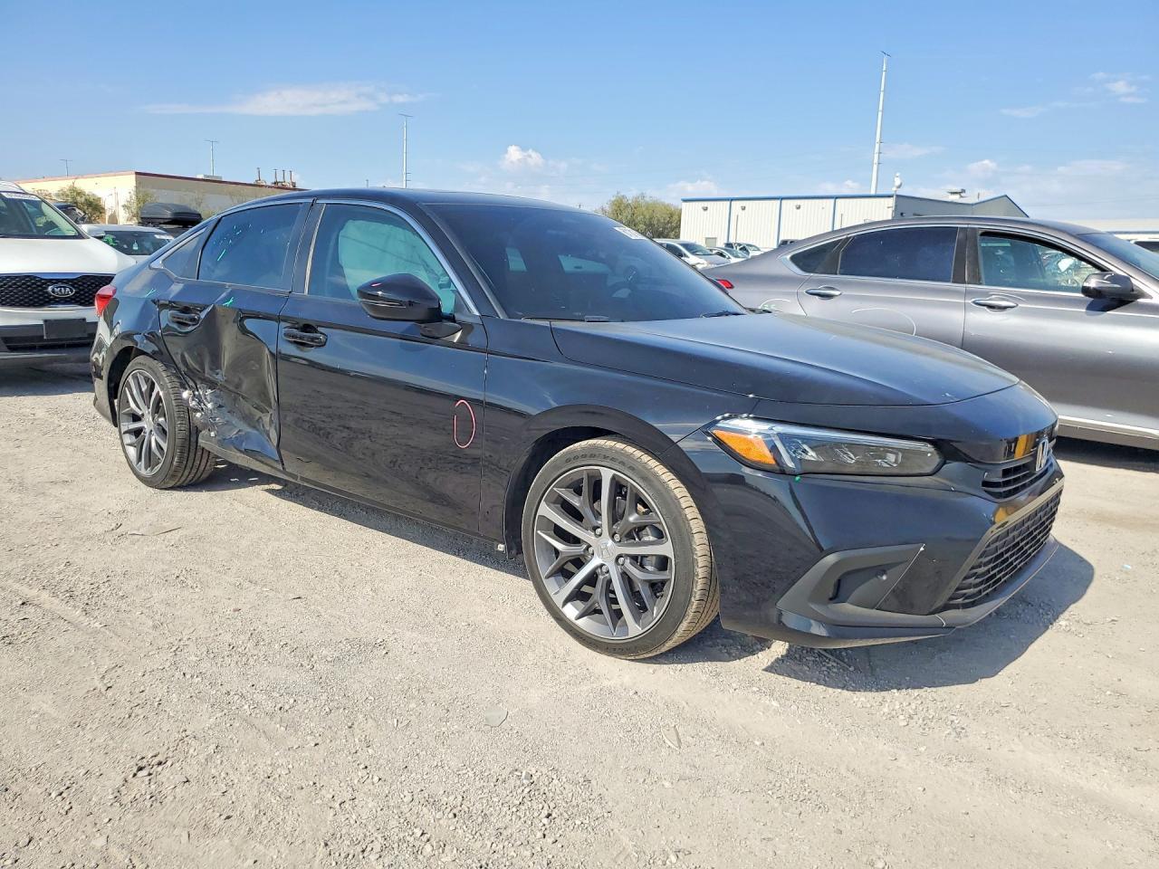 2024 Honda Civic Touring - zdjęcie 4