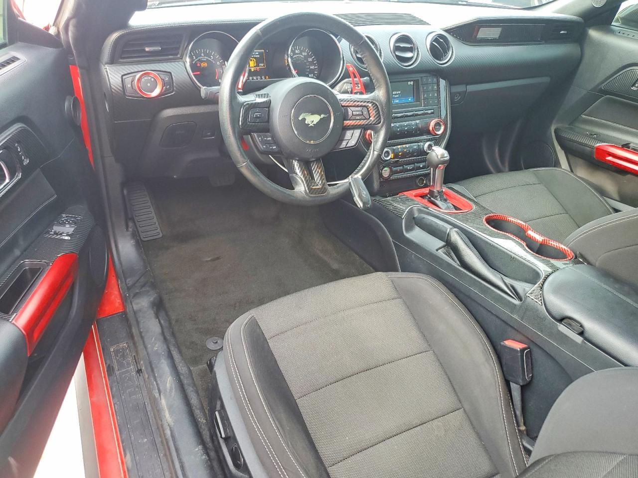 2016 Ford Mustang - zdjęcie 8