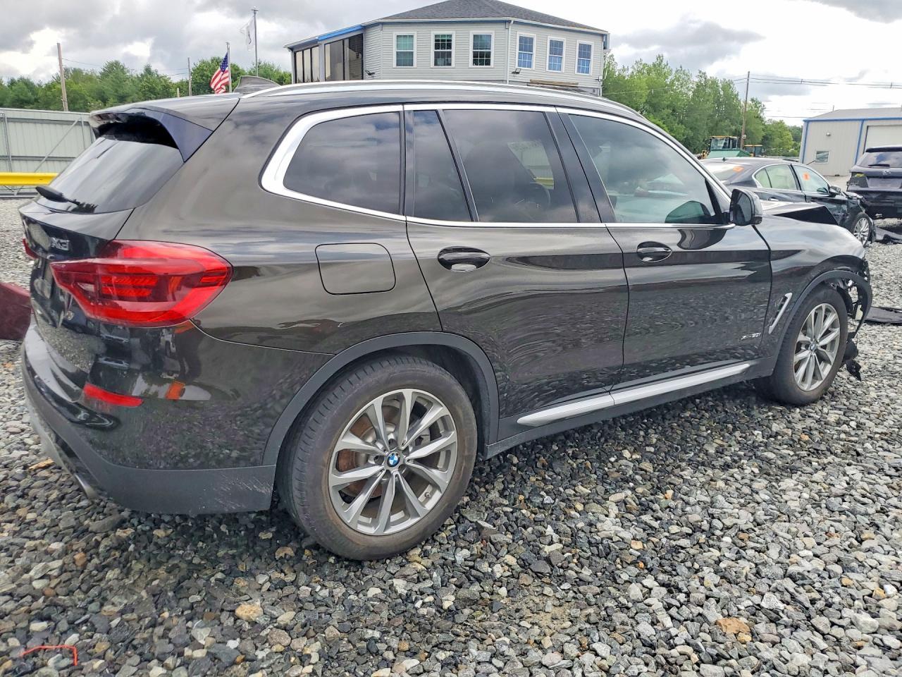 2018 BMW X3 xDrive30I - zdjęcie 3