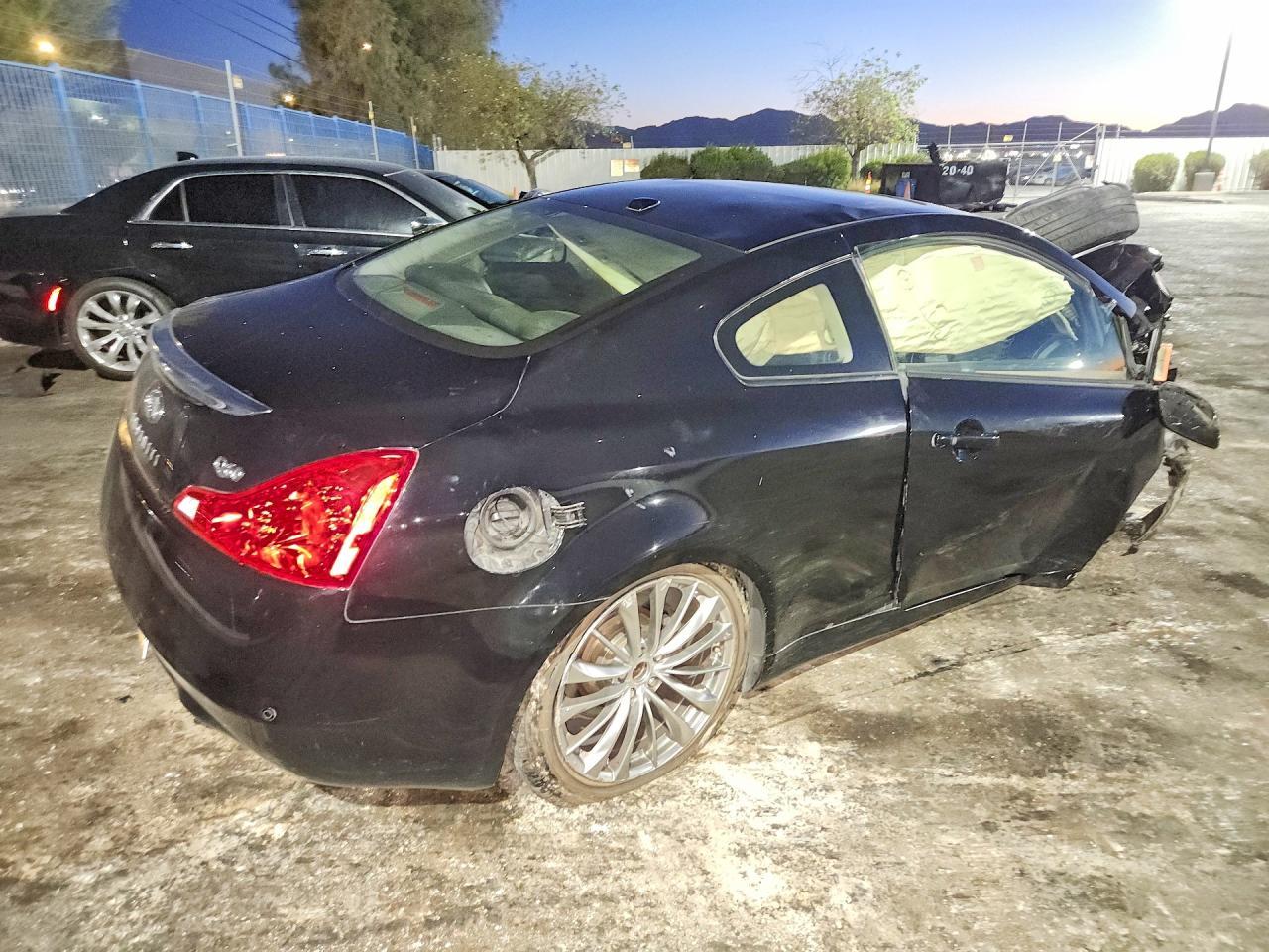 2014 Infiniti Q60 Coupe Journey - zdjęcie 3