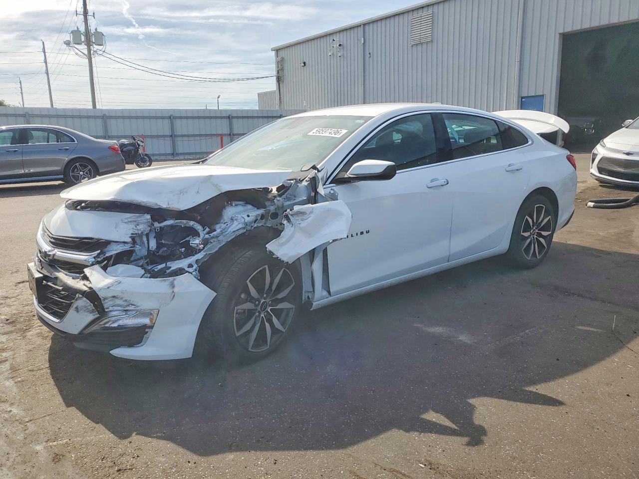 2025 Chevrolet Malibu Rs - zdjęcie główne