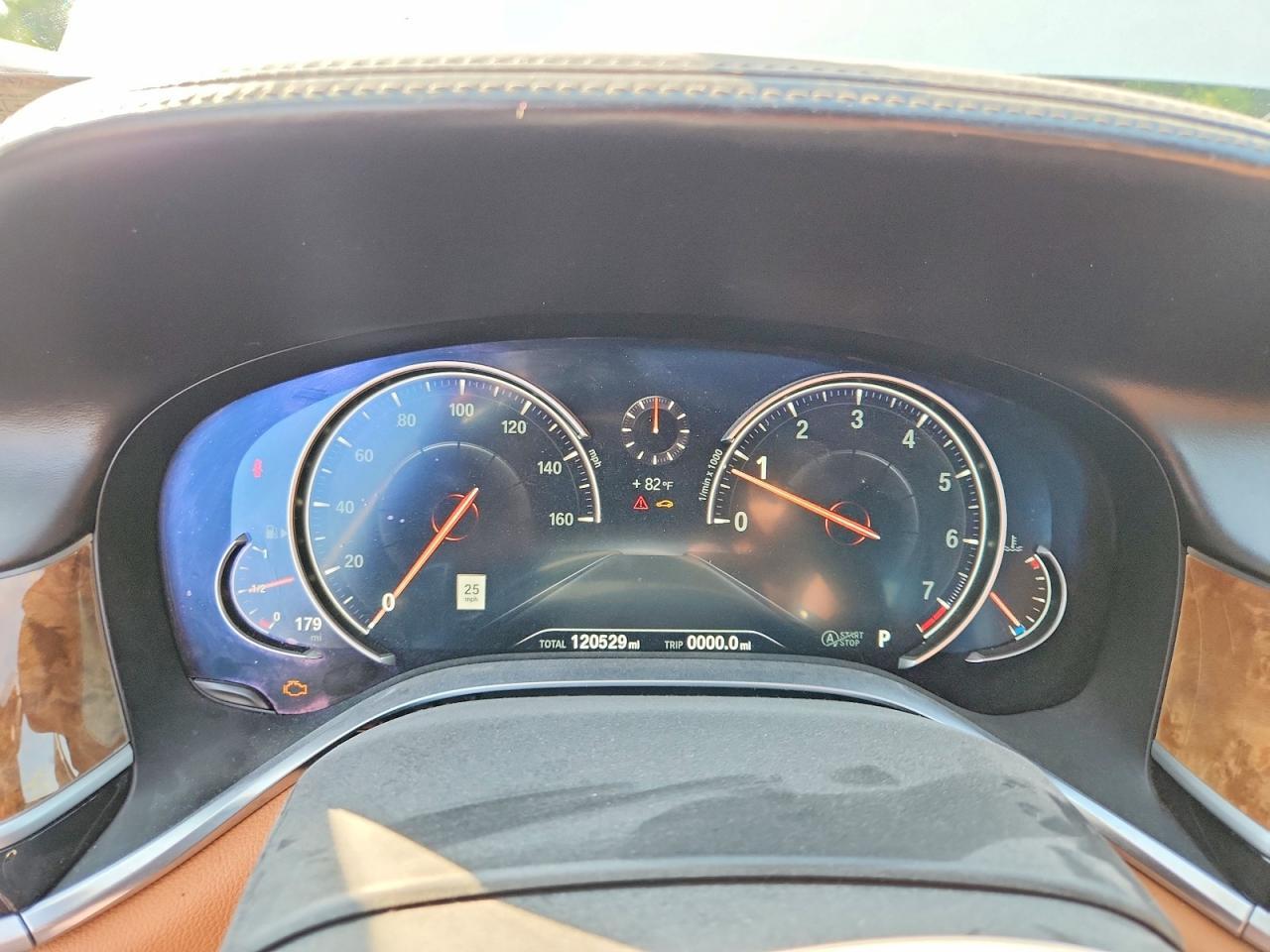 2018 BMW Seria 7 B7 - zdjęcie 9