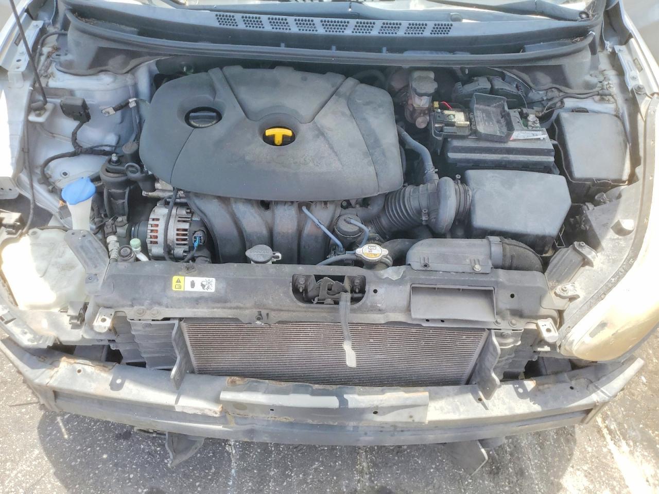 2016 Hyundai Elantra Se - zdjęcie 11
