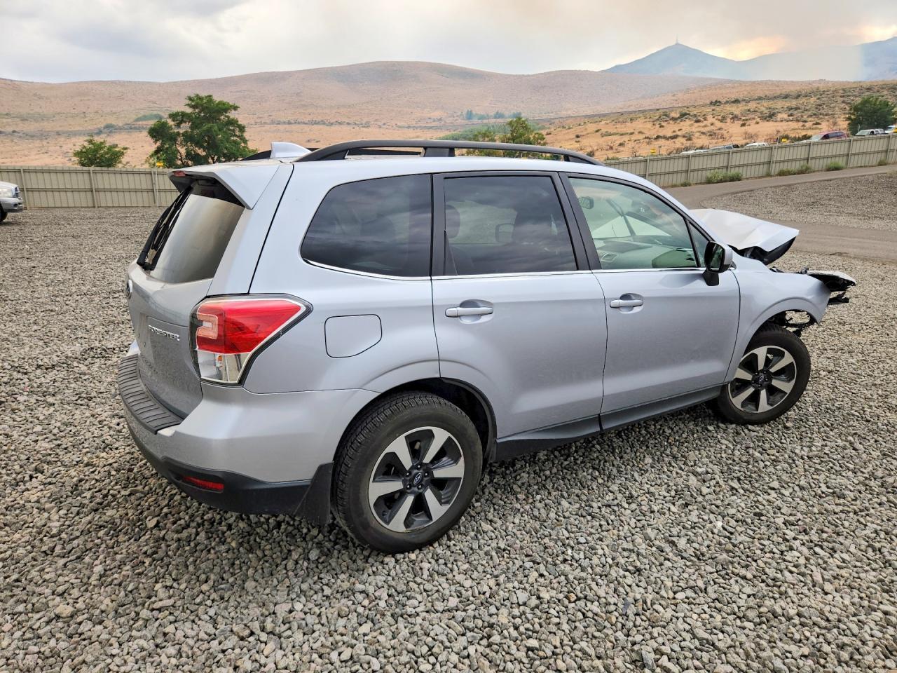 2018 Subaru Forester 2.5I Limited - zdjęcie 3