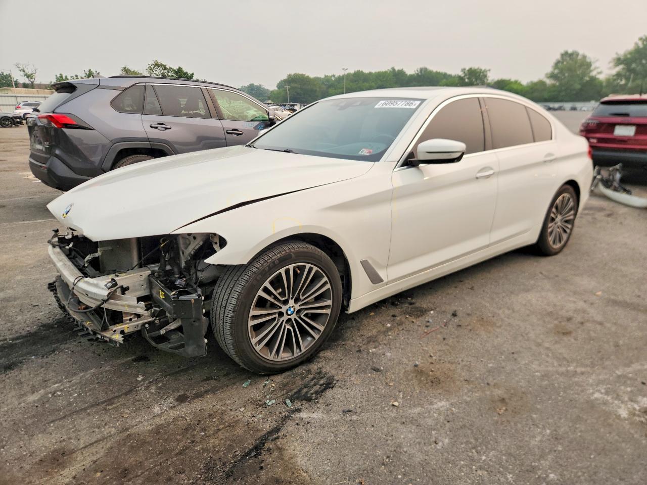2018 BMW Seria 5 540i - zdjęcie główne