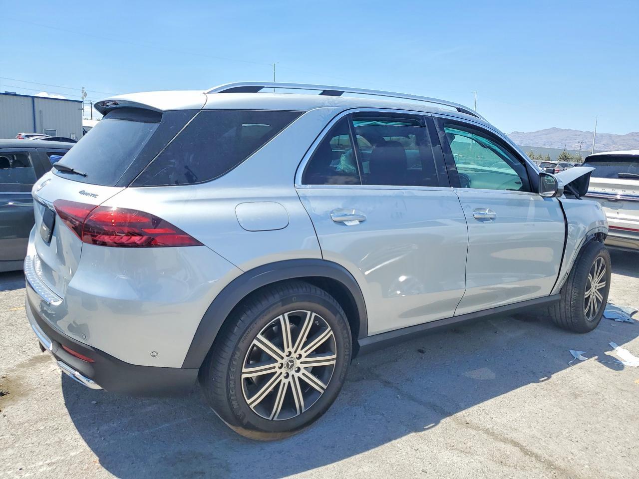 2025 Mercedes-Benz Gle 450 4Matic - zdjęcie 3