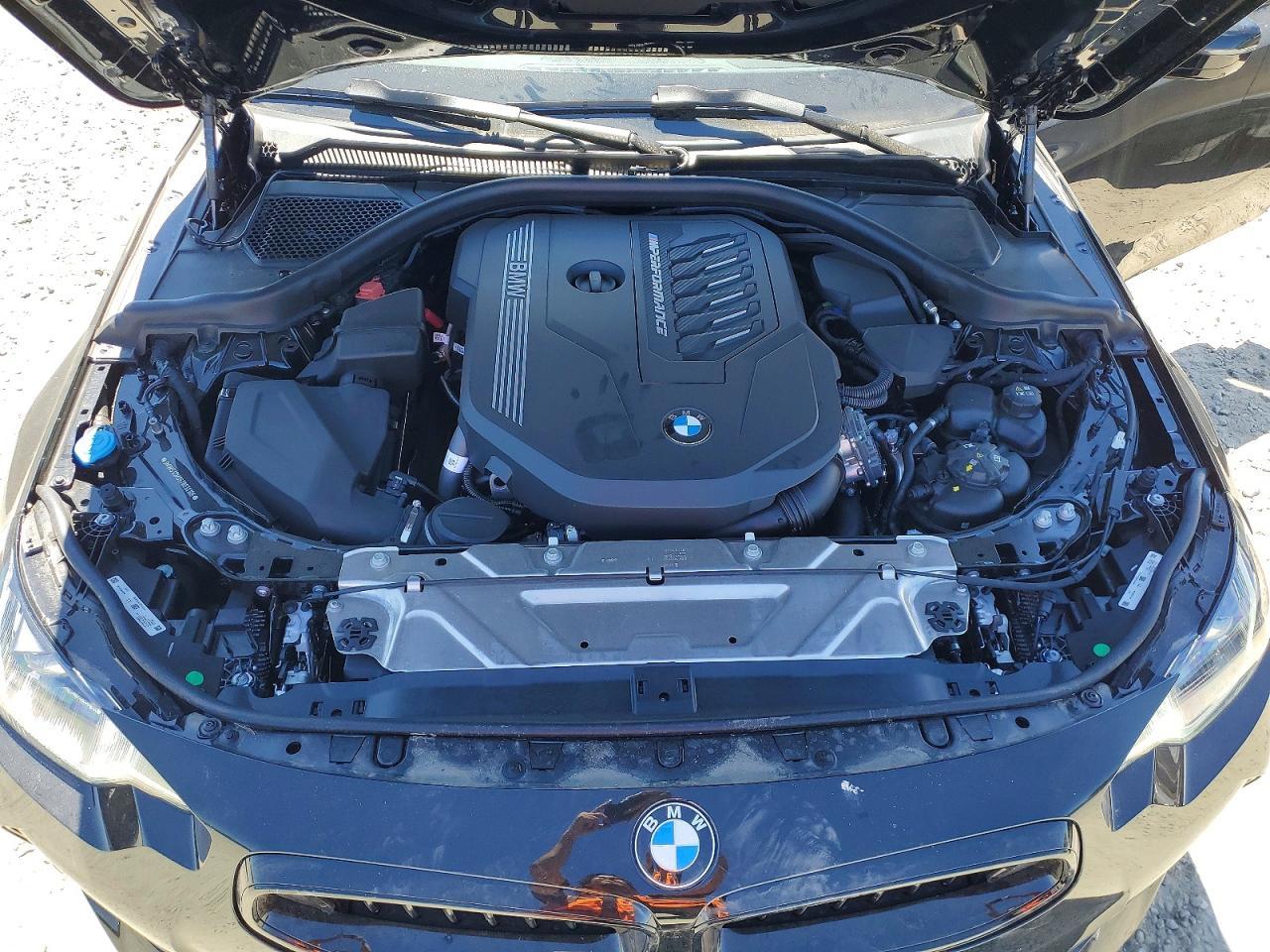 2026 BMW M240Xi - zdjęcie 11