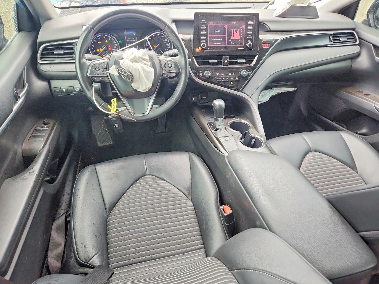 2023 Toyota Camry Se - zdjęcie 8
