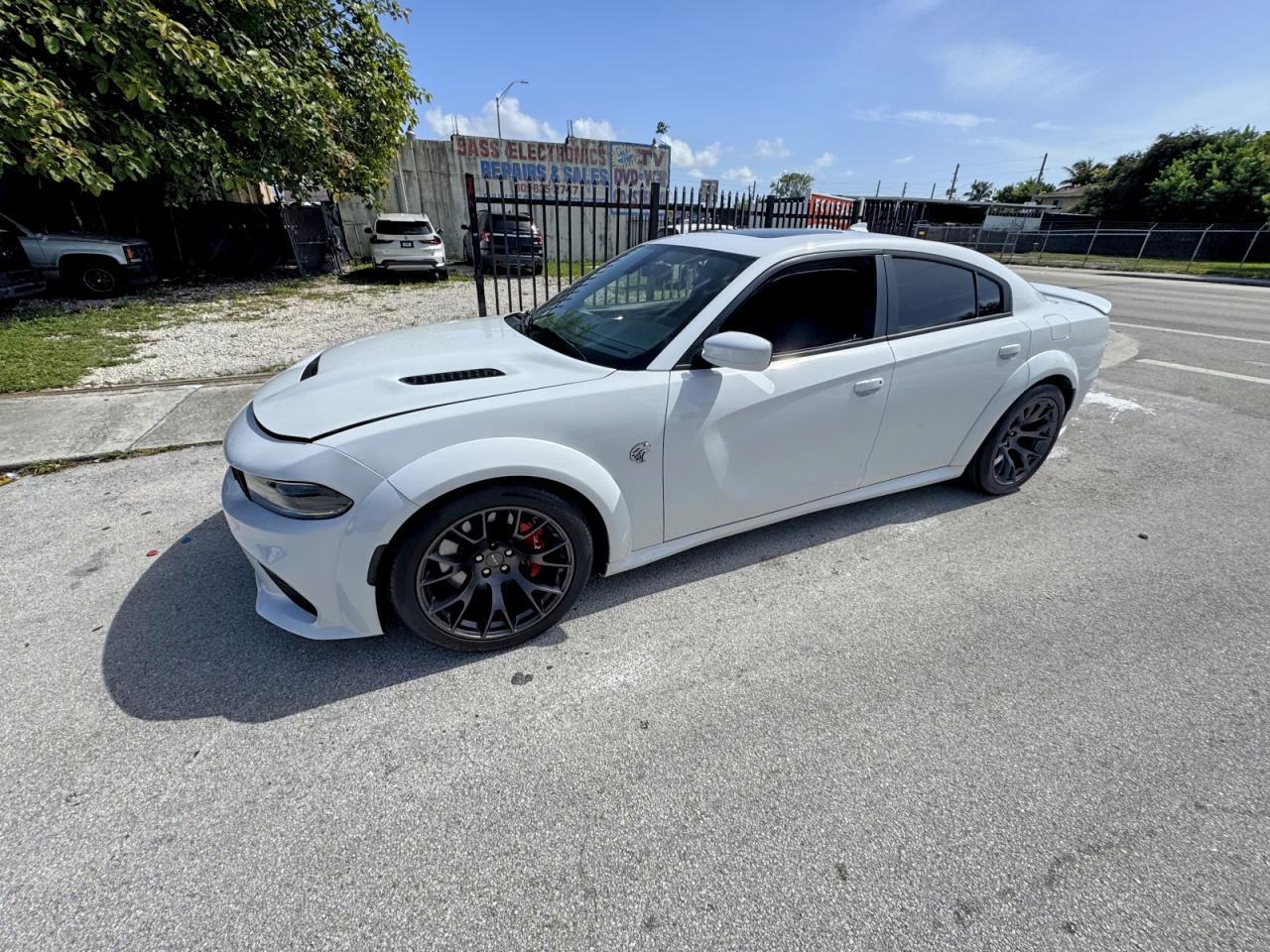 2021 Dodge Charger Srt Hellcat - zdjęcie 14