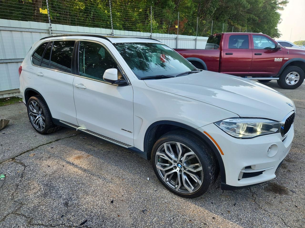 2016 BMW X5 xDrive35I - zdjęcie 4