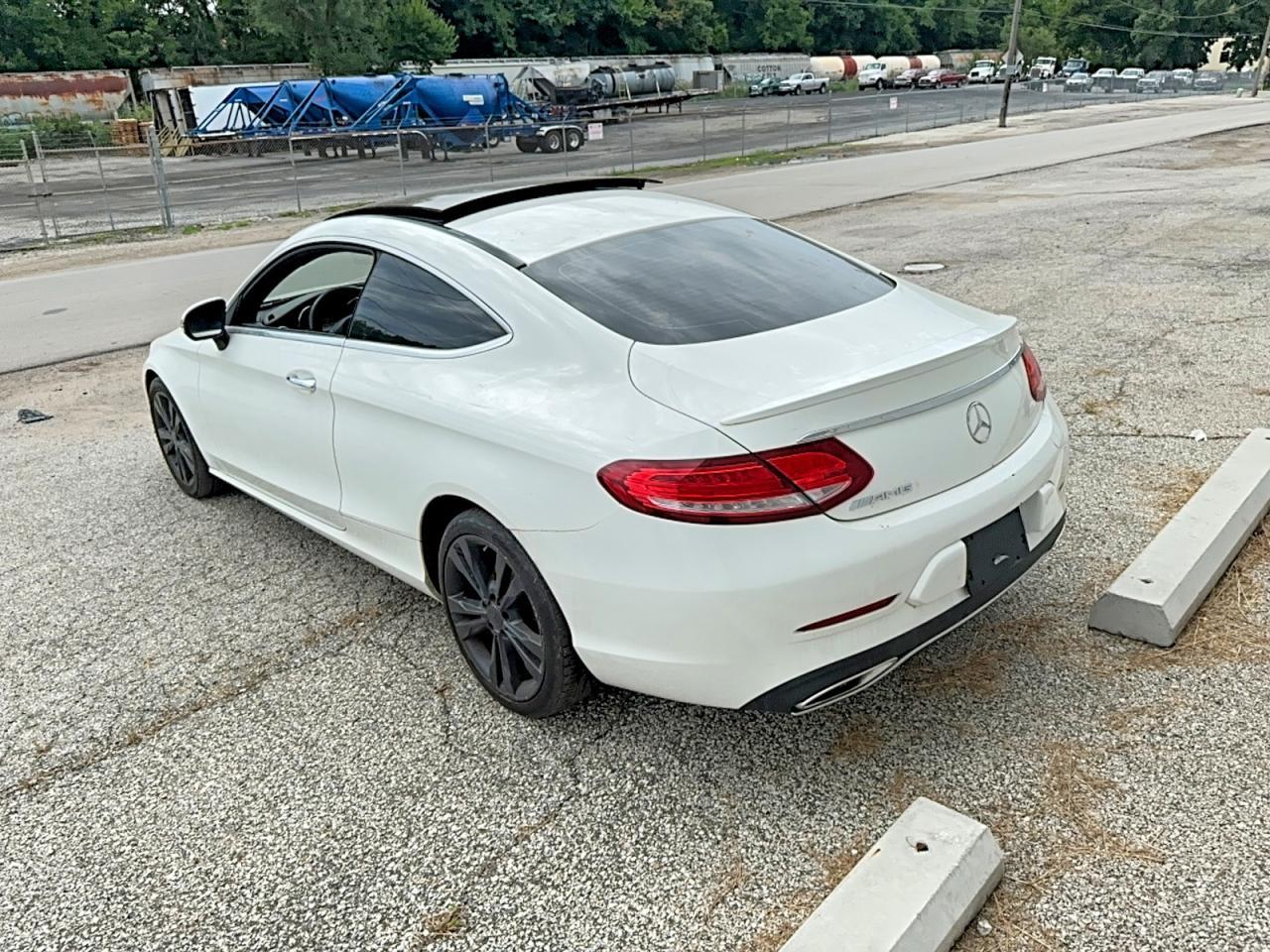 2018 Mercedes-Benz C 300 - zdjęcie 3