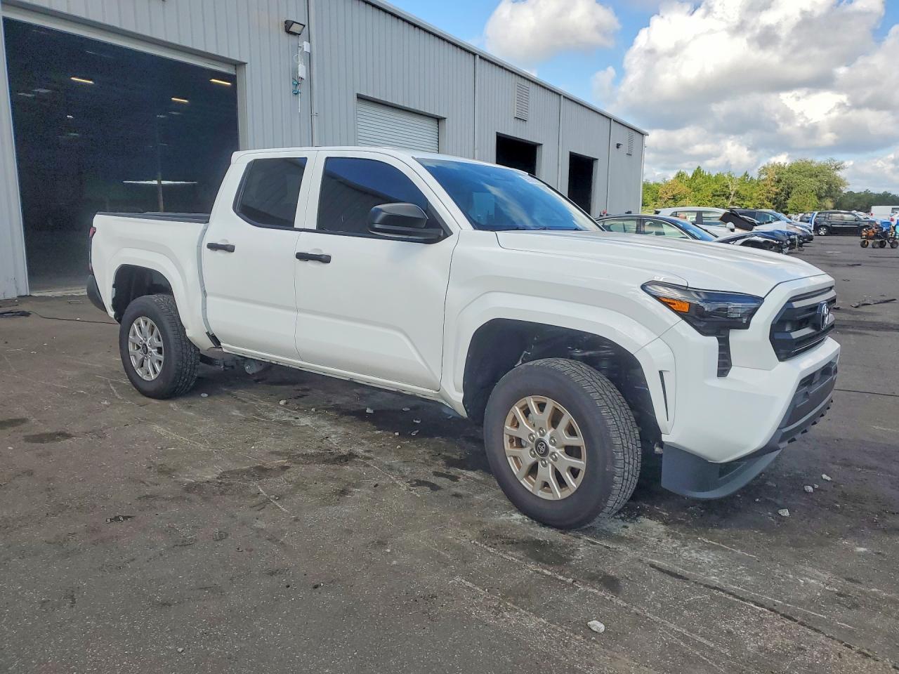 2026 Toyota Tacoma Sr - zdjęcie 4