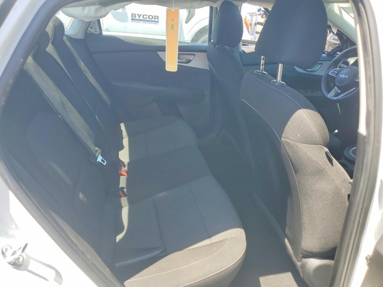 2023 Kia Forte Lxs - zdjęcie 10