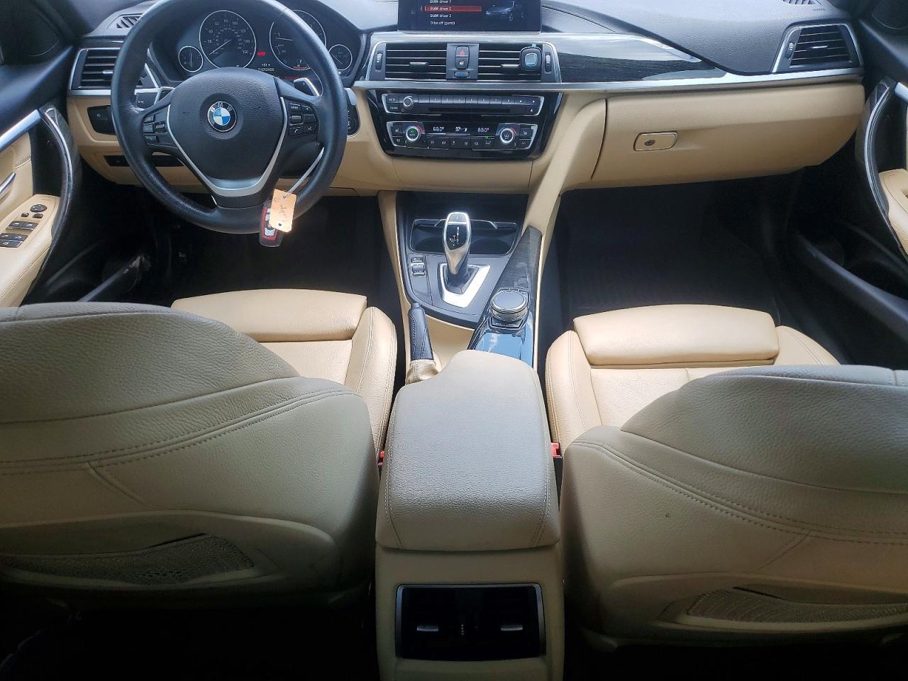 2018 BMW Seria 3 330i - zdjęcie 8