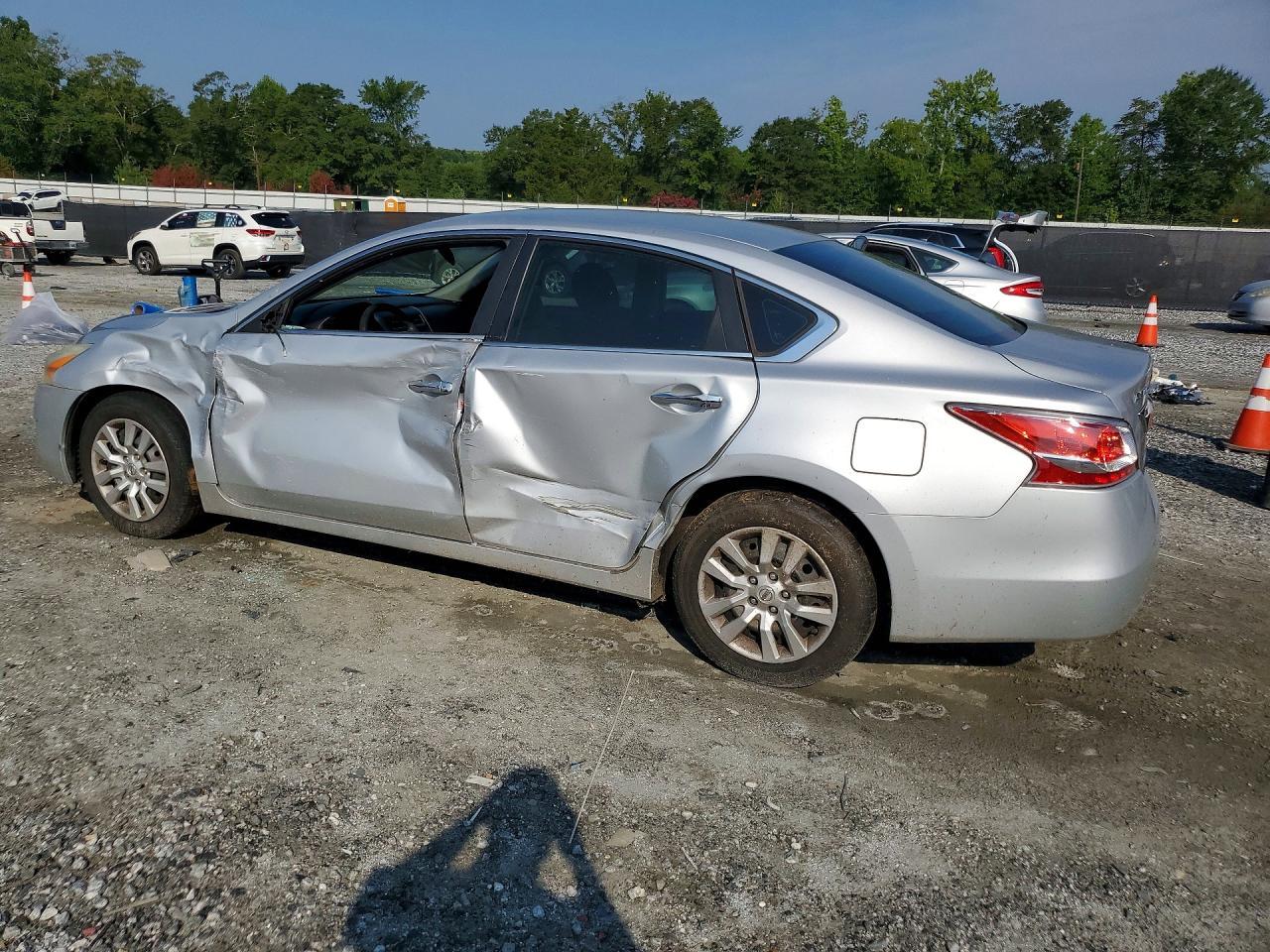 2014 Nissan Altima 2.5 S - zdjęcie 2