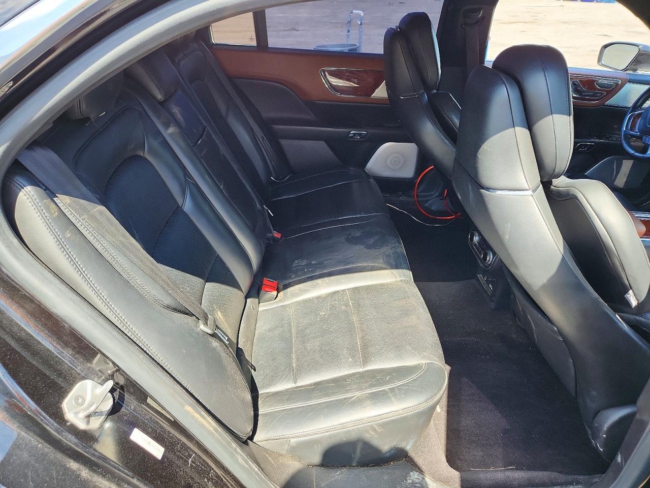 2017 Lincoln Continental Black Label - zdjęcie 10