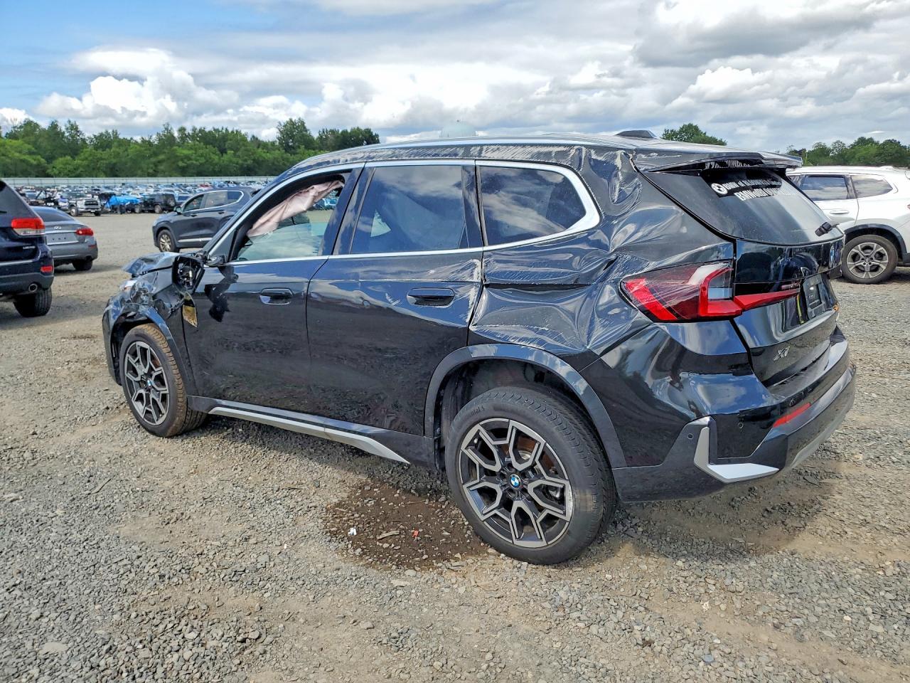 2026 BMW X1 xDrive28I - zdjęcie 2