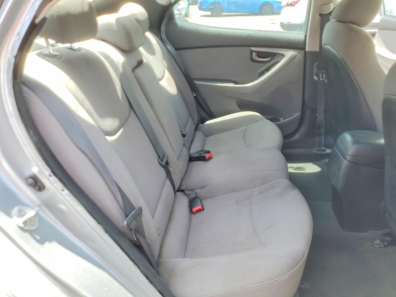 2016 Hyundai Elantra Se - zdjęcie 10