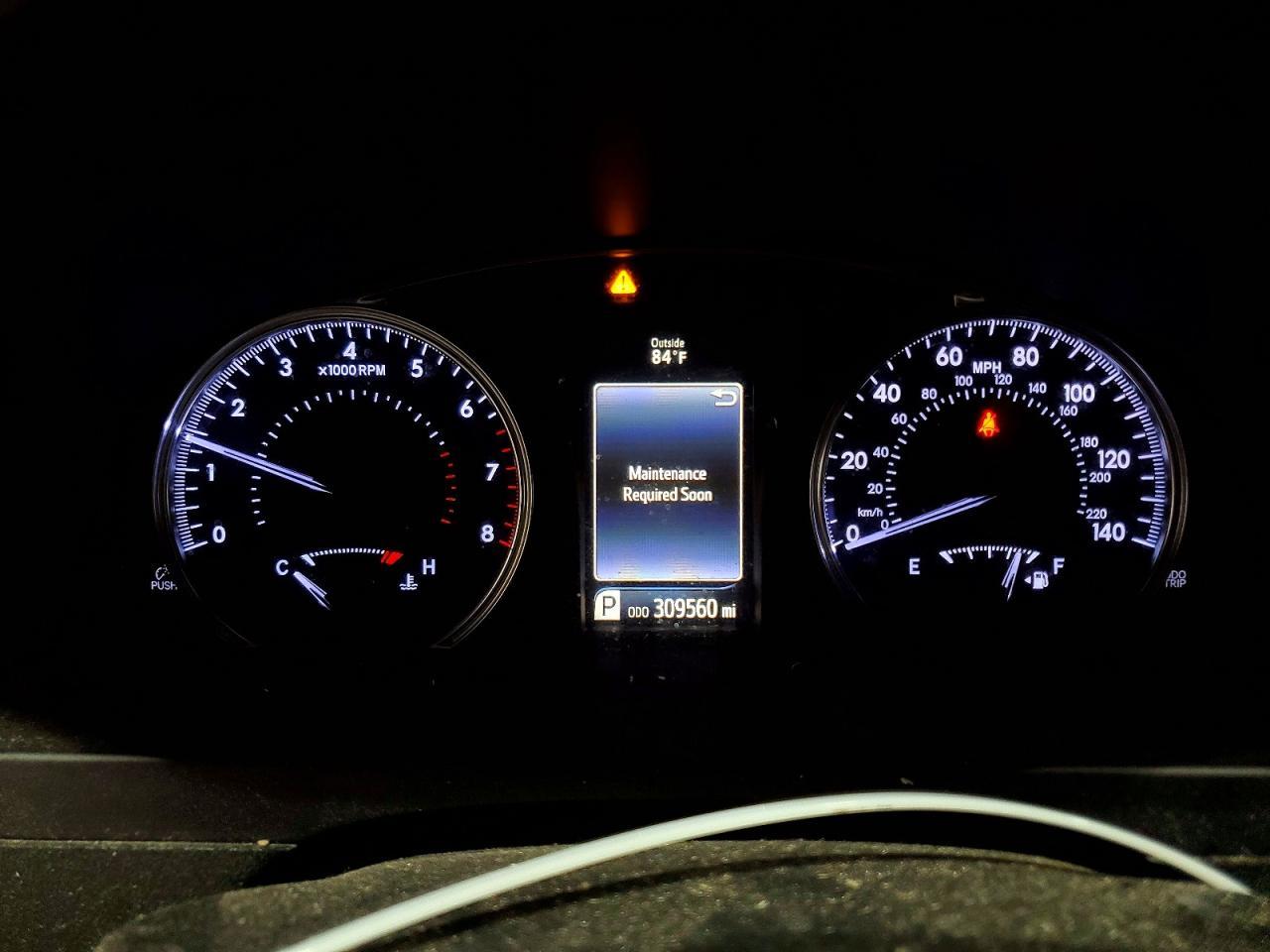 2016 Toyota Camry Le - zdjęcie 9